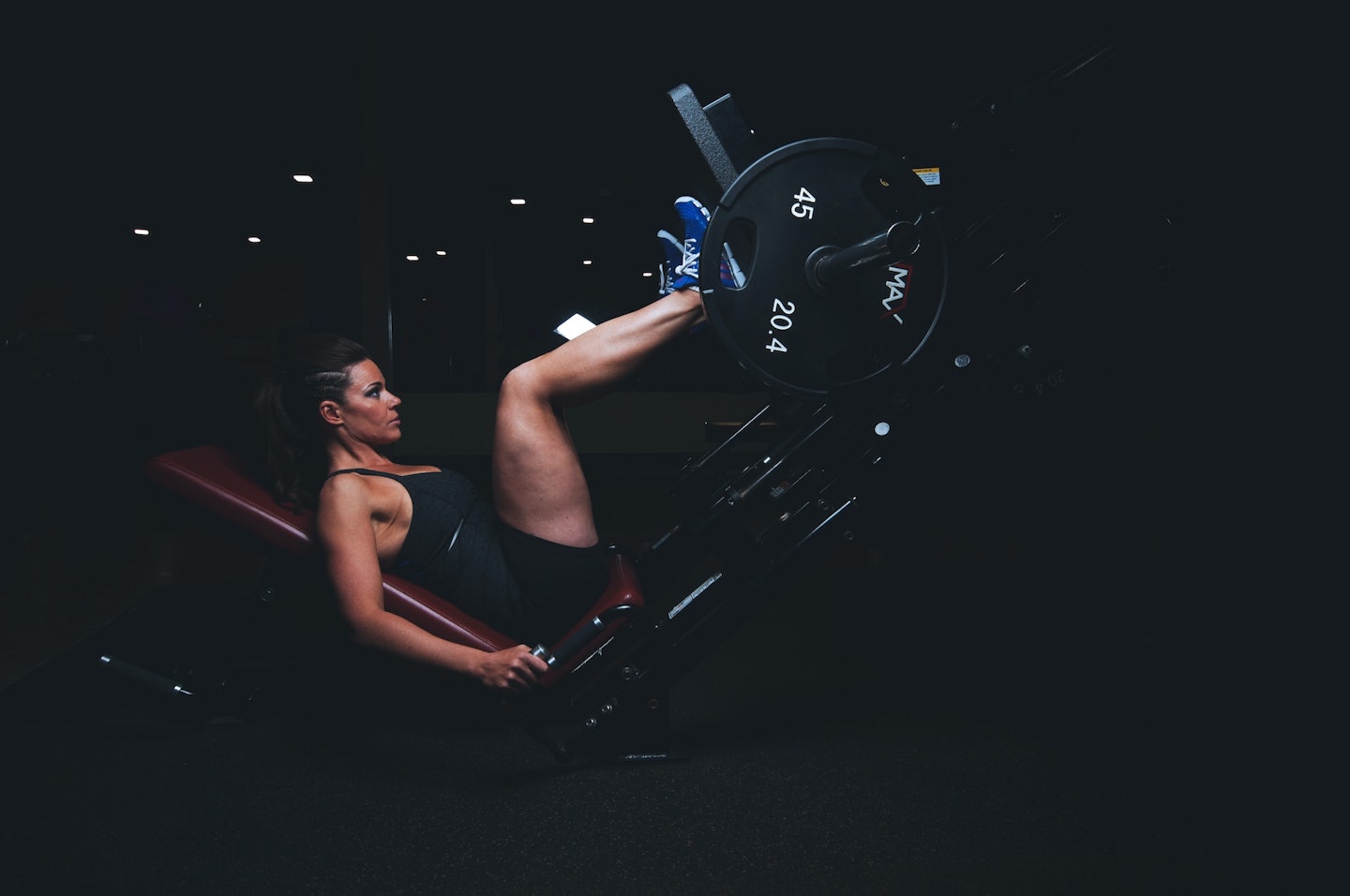 Woman leg pressing