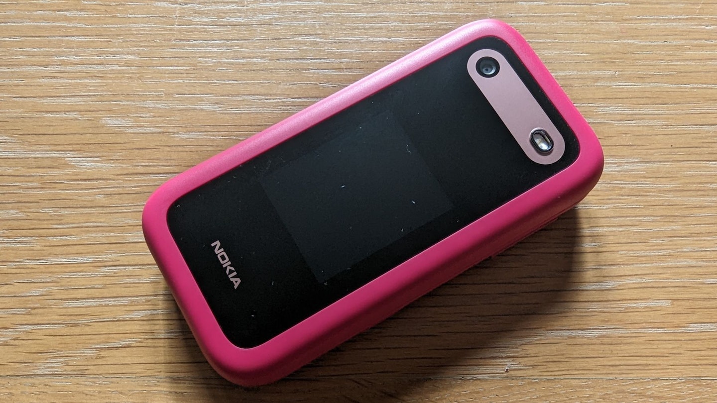 Keeping it simple: Nokia 2660 Flip