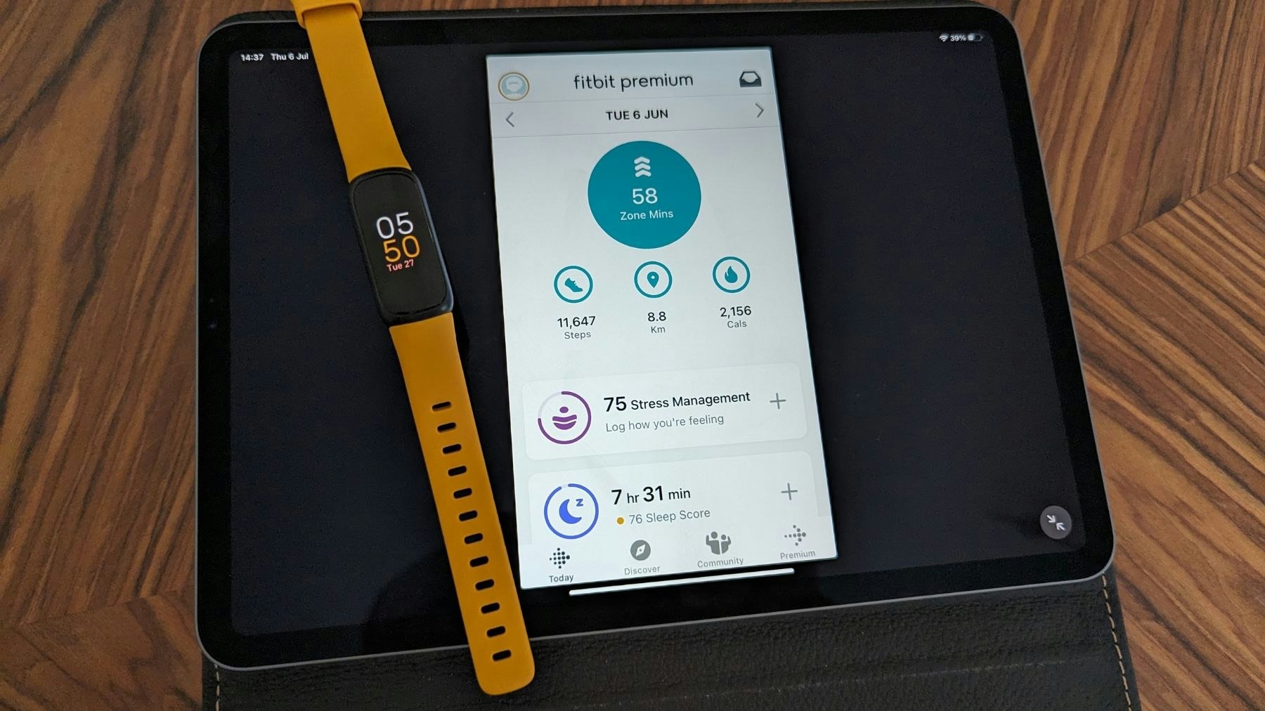 Fitbit Inspire 3 and Fitbit app