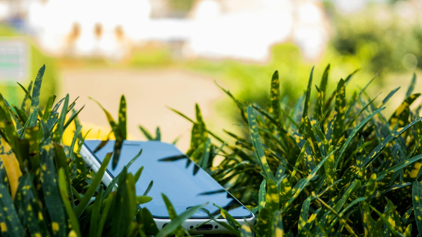 A guide to environmentally friendly smartphone usage