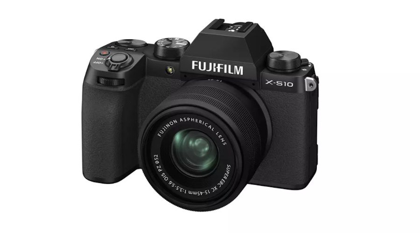 Fujifilm X-S10 Mirrorless Camera with 15-45mm Lens