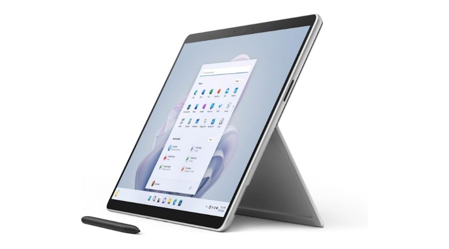 Microsoft Surface Pro 9 13 Inch 2-in-1 Tablet PC