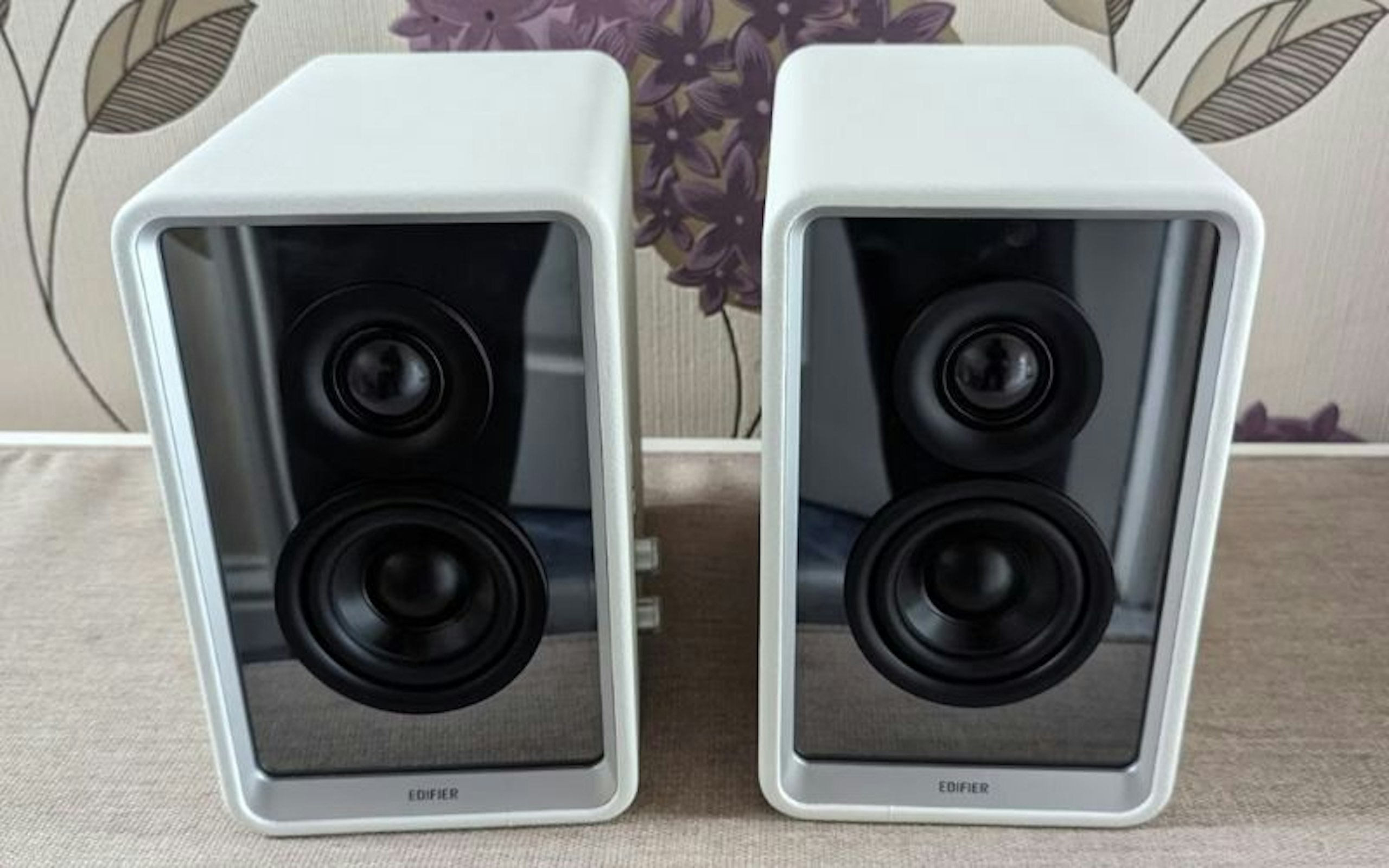 Edifier QR65