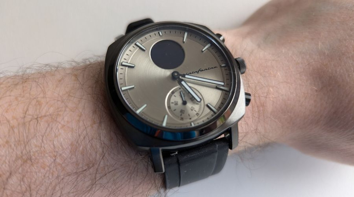 Senso Sport hybrid smartwatch on wrist