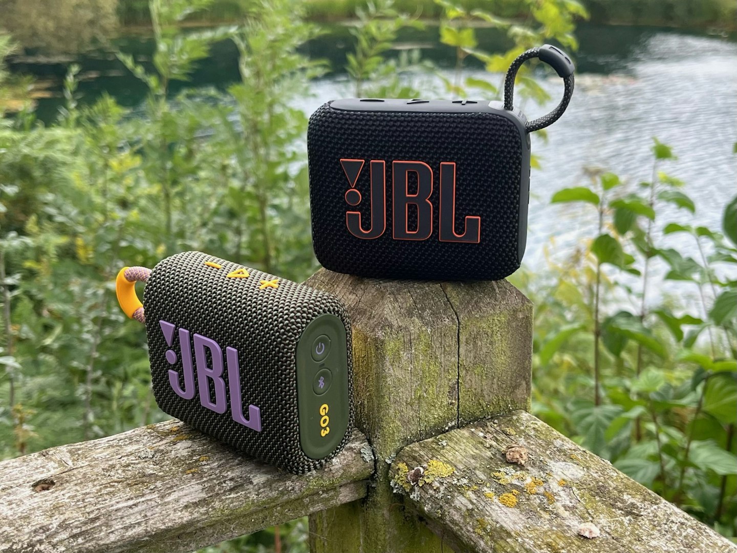 JBL Go 4 & JBL Go 3 side by side