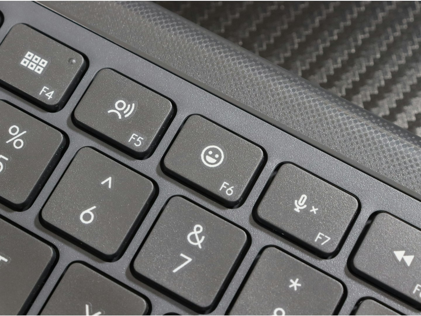 Logitech Signature Slim K950 keyboard emoji key
