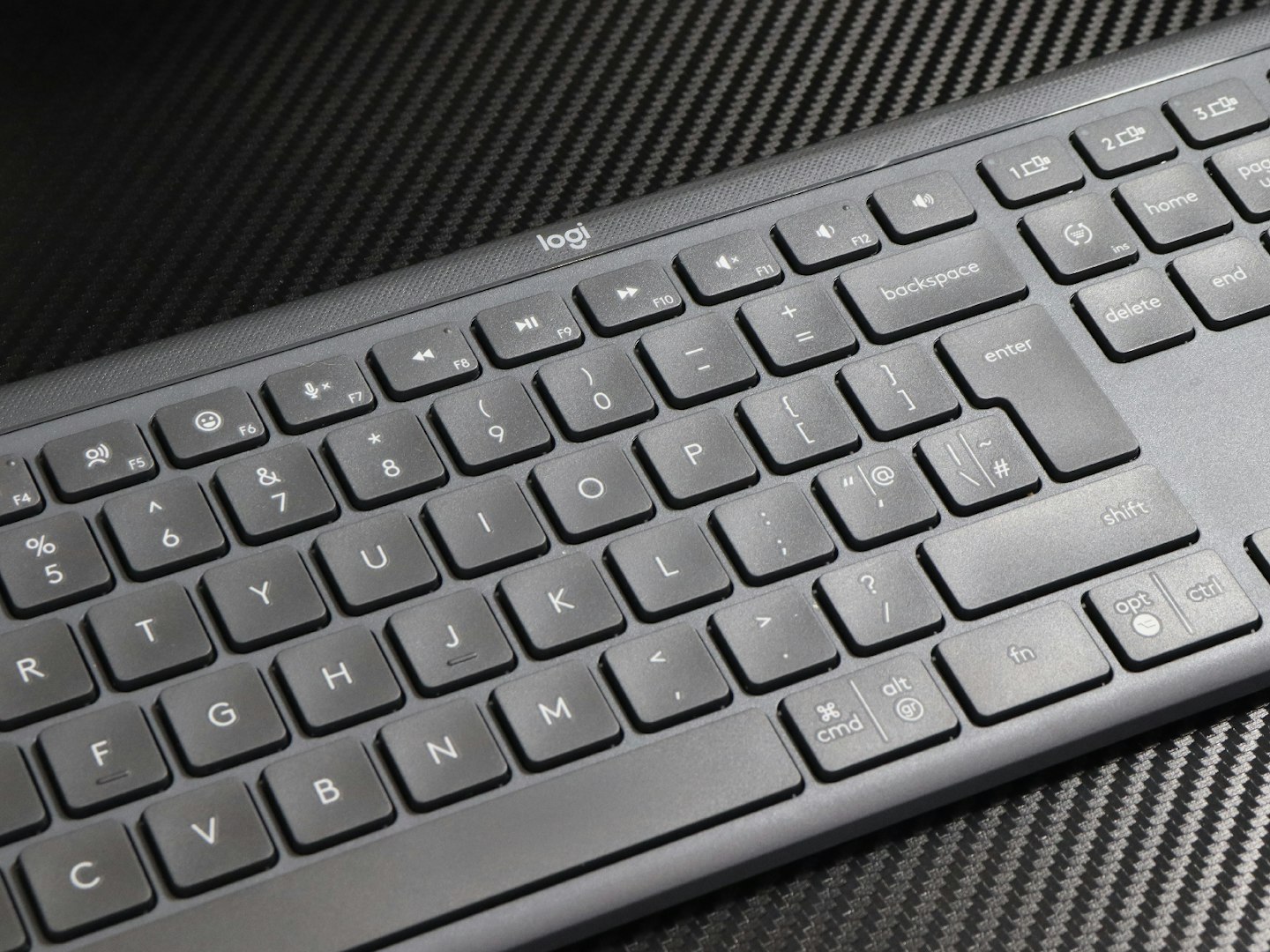 Logitech Signature Slim K950 keyboard on a desk