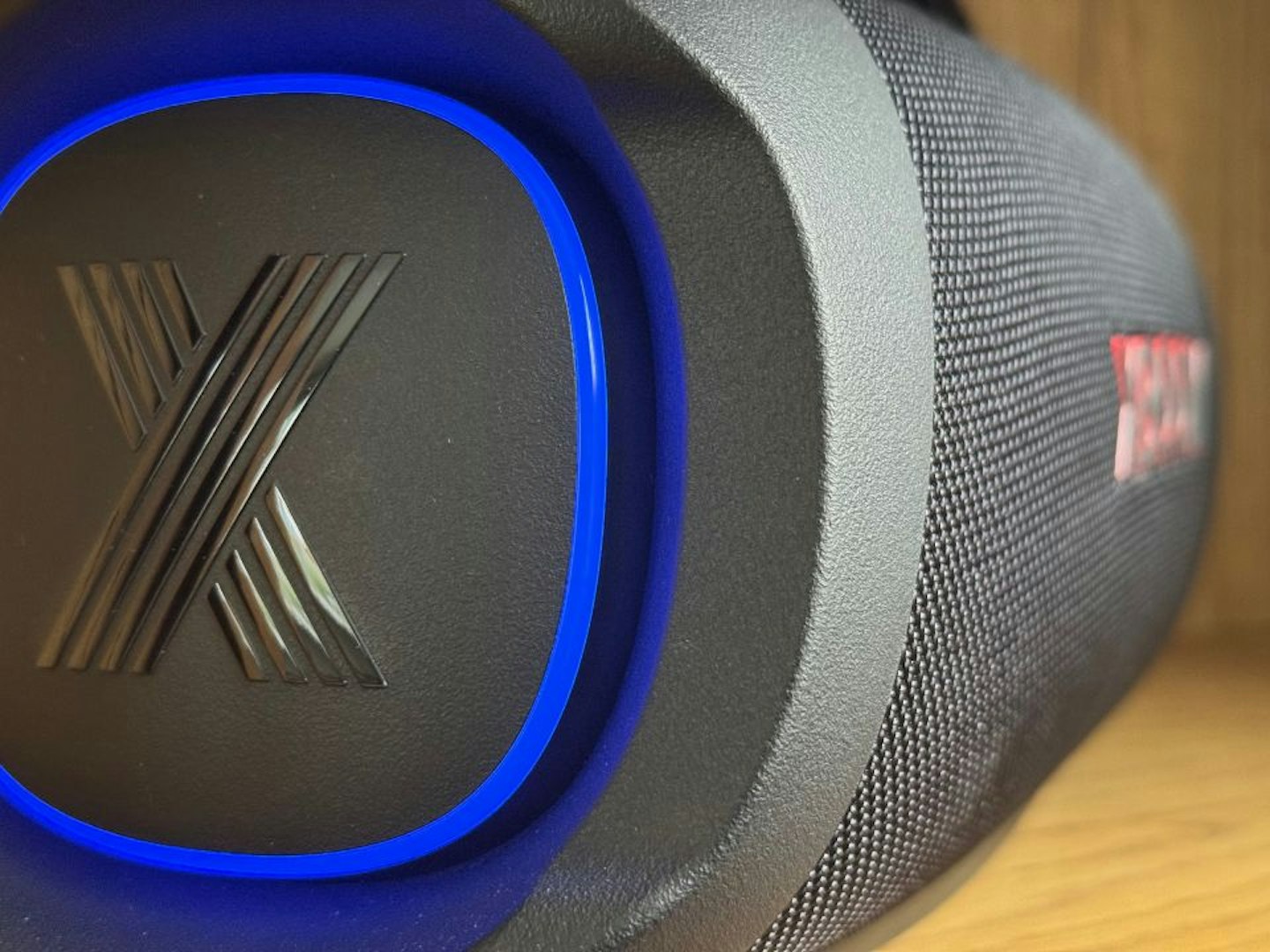 LG XBOOM XG8T Speaker - side view, light display