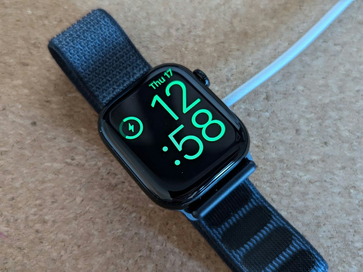 Apple Watch Series 10 charging