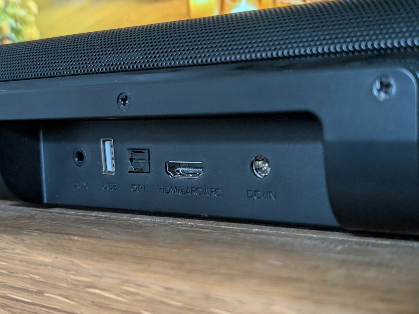 Soundbar ports