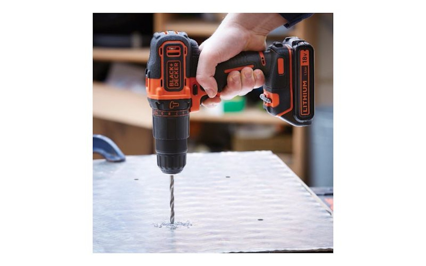 BLACK+DECKER 18 V Cordless 2-Gear Combi Hammer Drill Power Tool with Kitbox