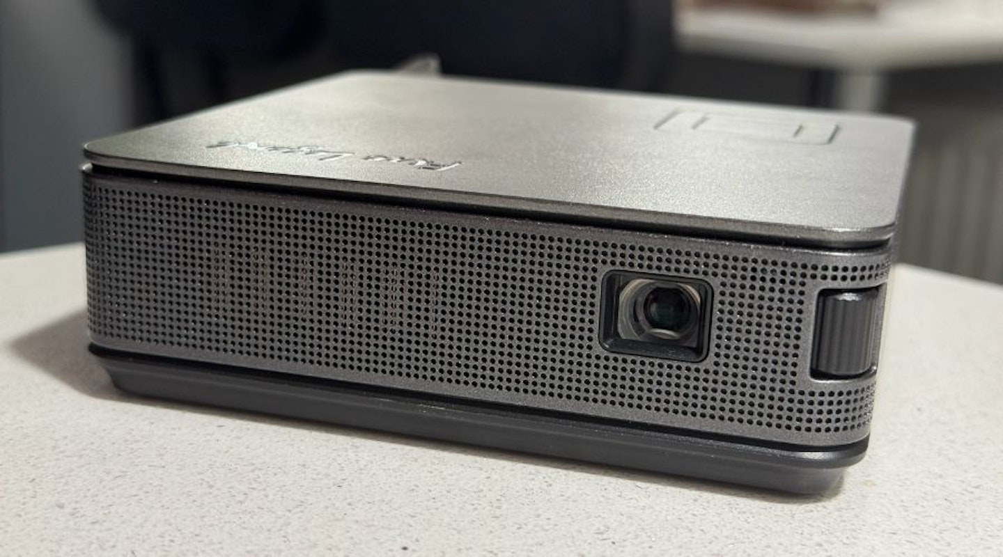 AOPEN Fire Legend PV12a LED Projector - body of device seen from the front