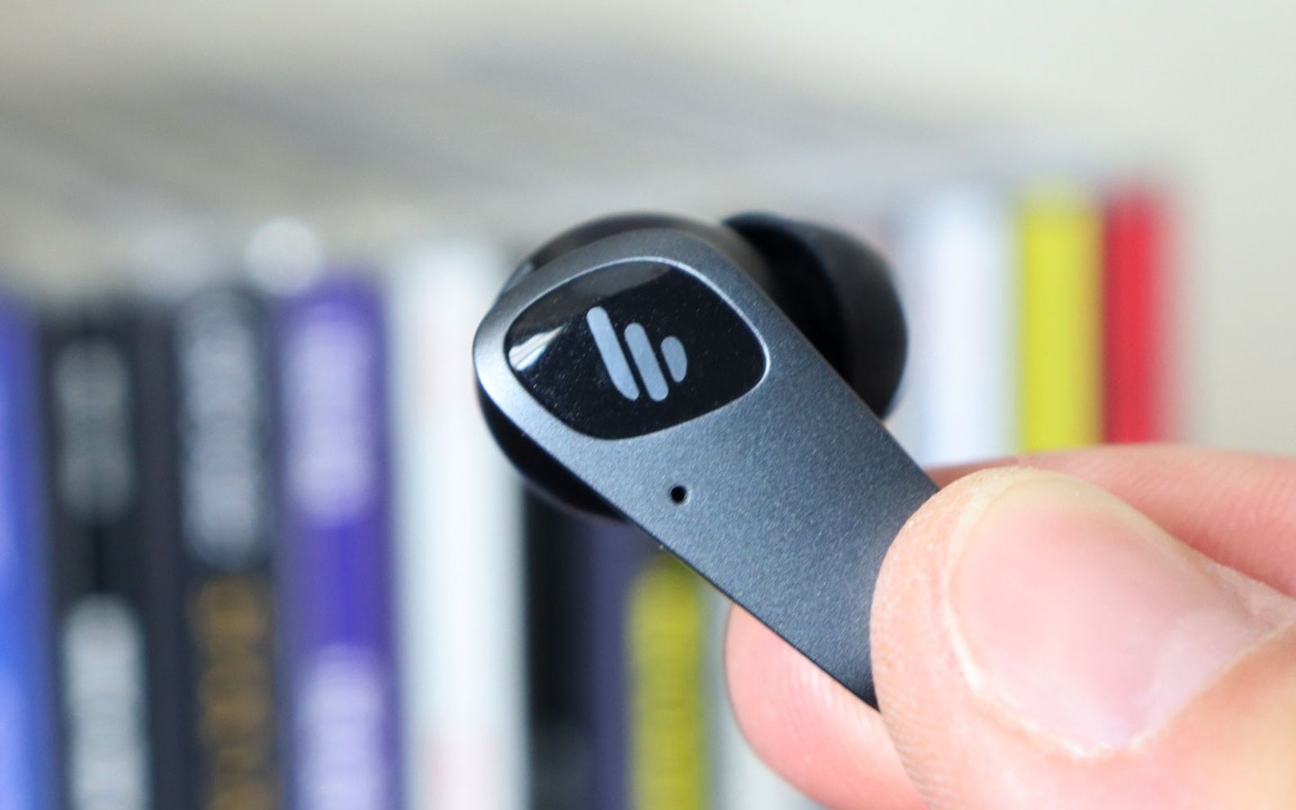 Edifier NeoBuds Planar earbud