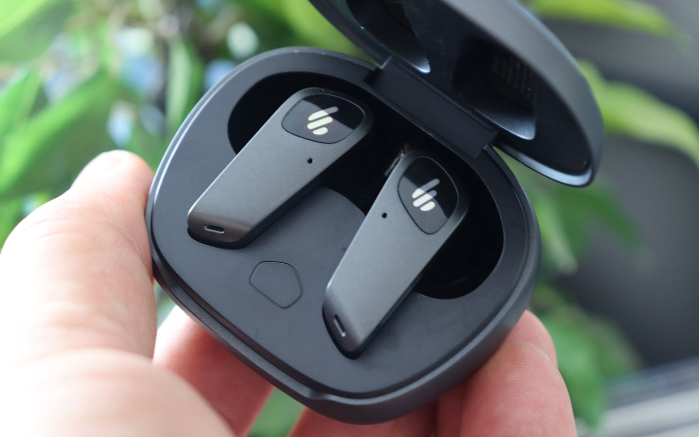 Edifier NeoBuds Planar earbuds in case