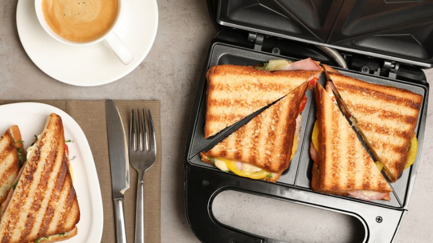How To Use A Toasted Sandwich Maker