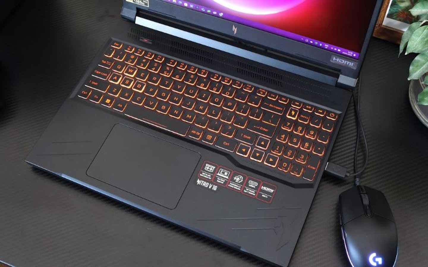 Acer Nitro V 16 ANV16-41 Gaming Laptop. Best laptops under £1000. Best gaming laptop under £1000.