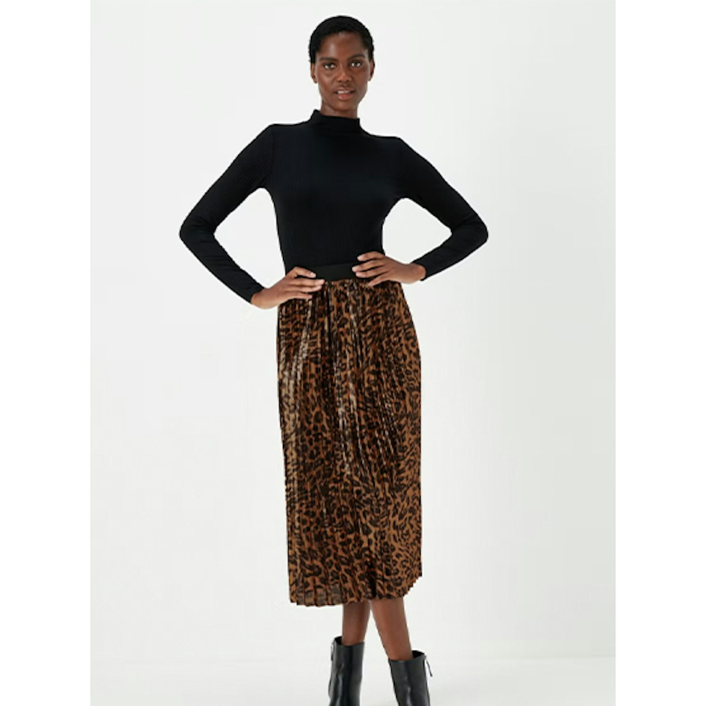 Leopard print skirt