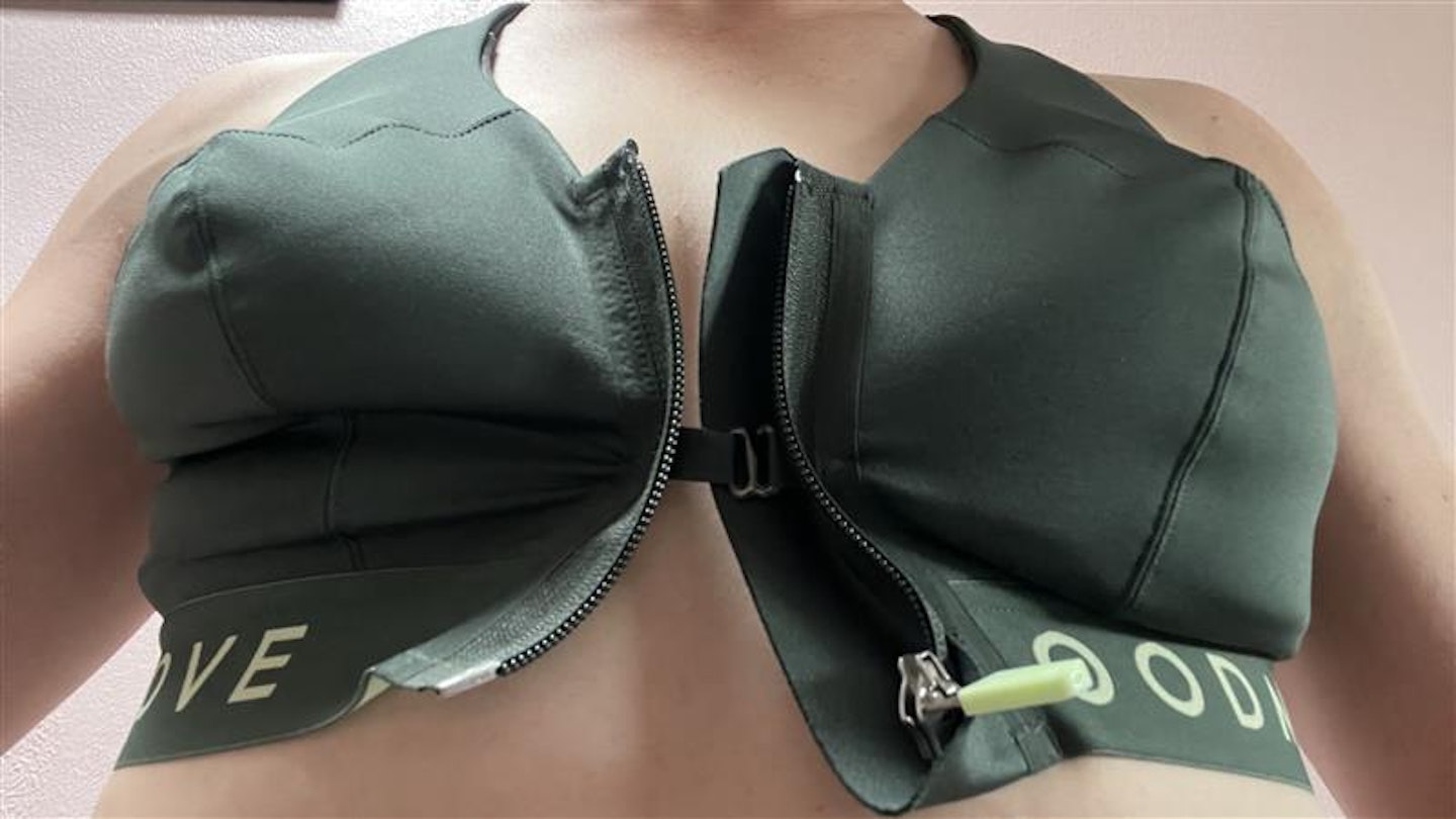 Front fastening of M&S Goodmove bra 