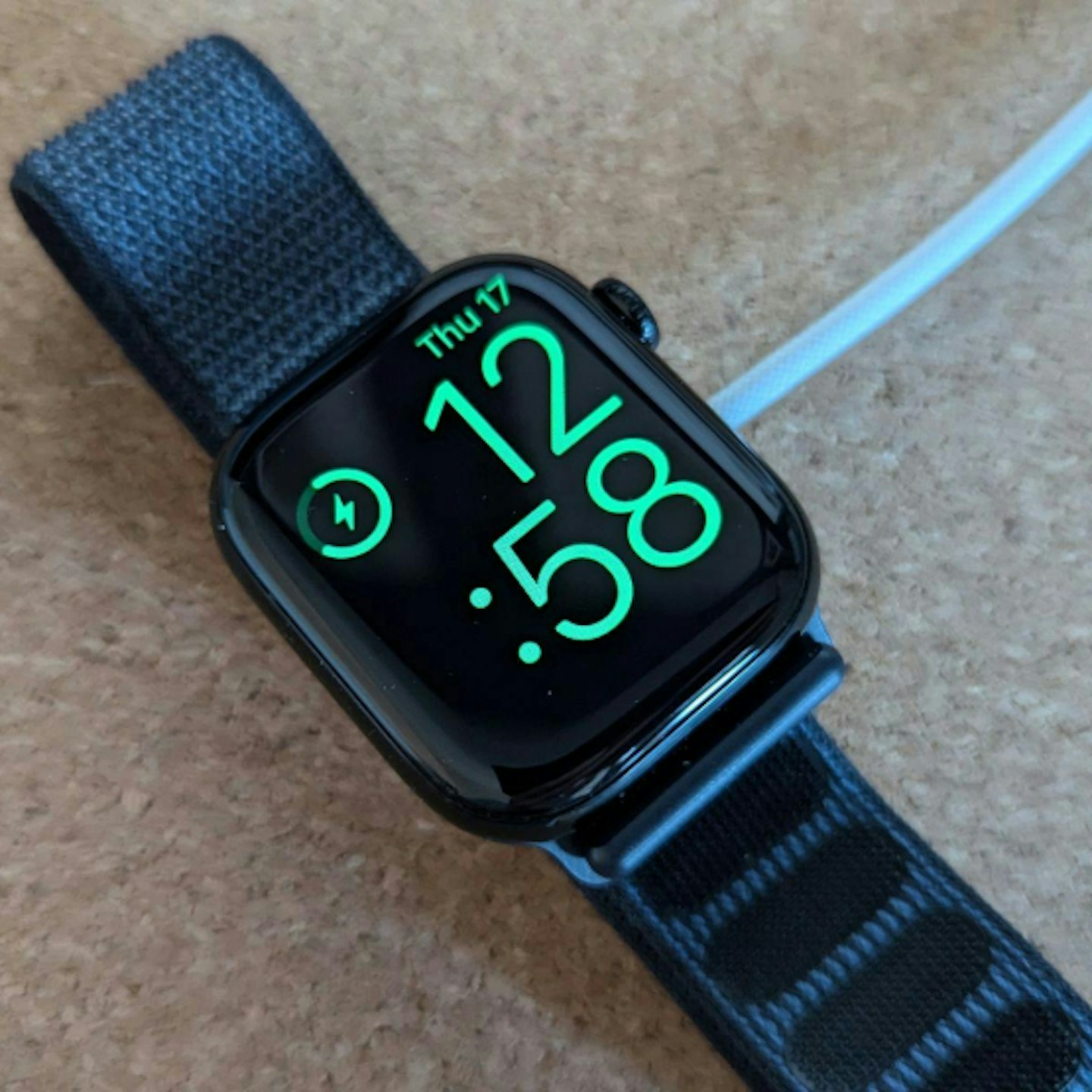 Apple Watch Series 10. Best smartwatch for women. How to charge