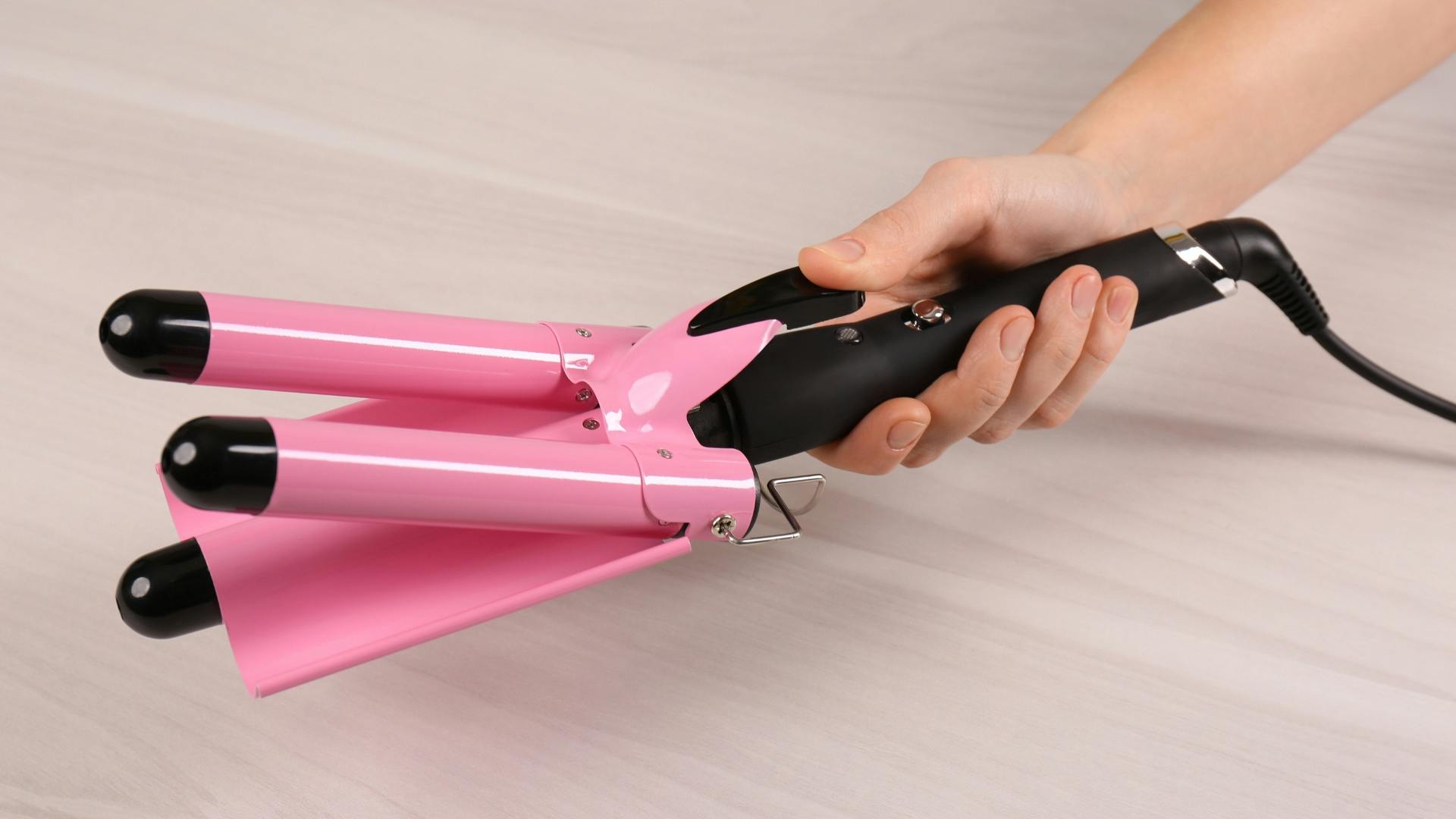 Hair clearance waver tool