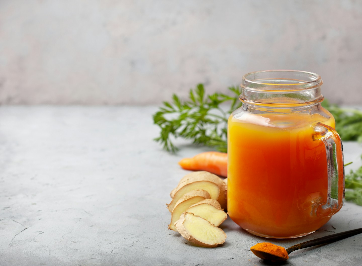 carrot, ginger, turmeric smoothie