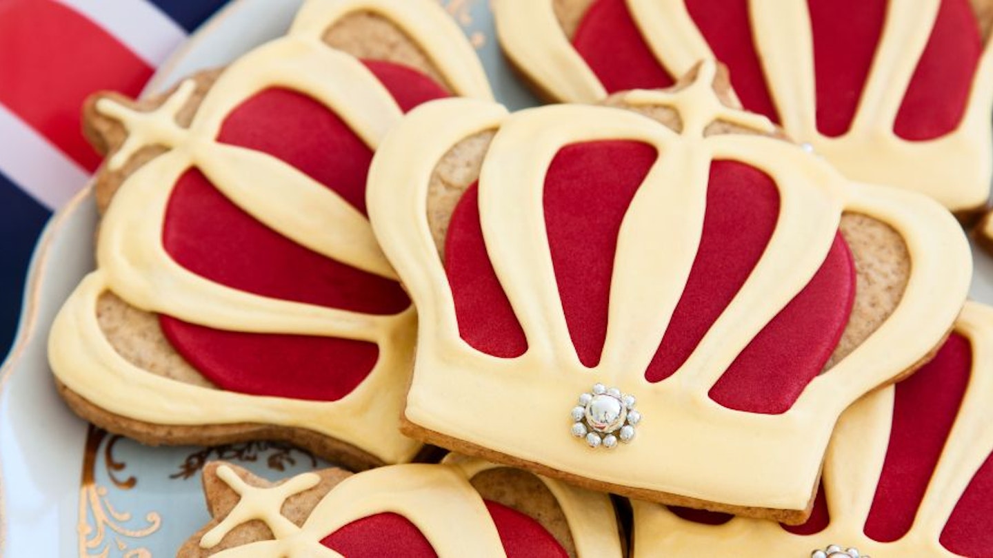 A plate of royal themed biscuits that you may find in a platinum jubilee biscuit tin