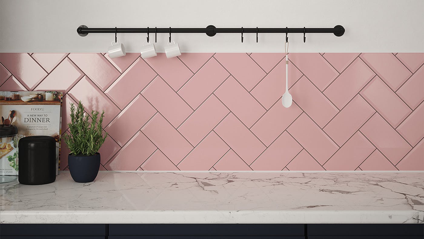 KITCHEN RAIL