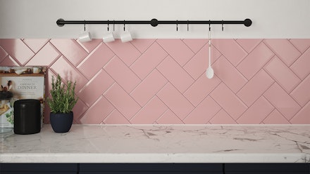 Image: https://images.bauerhosting.com/affiliates/sites/9/2022/06/KITCHEN-RAIL.jpg?q=80&w=440&ar=16:9&fit=crop&crop=top KITCHEN RAIL