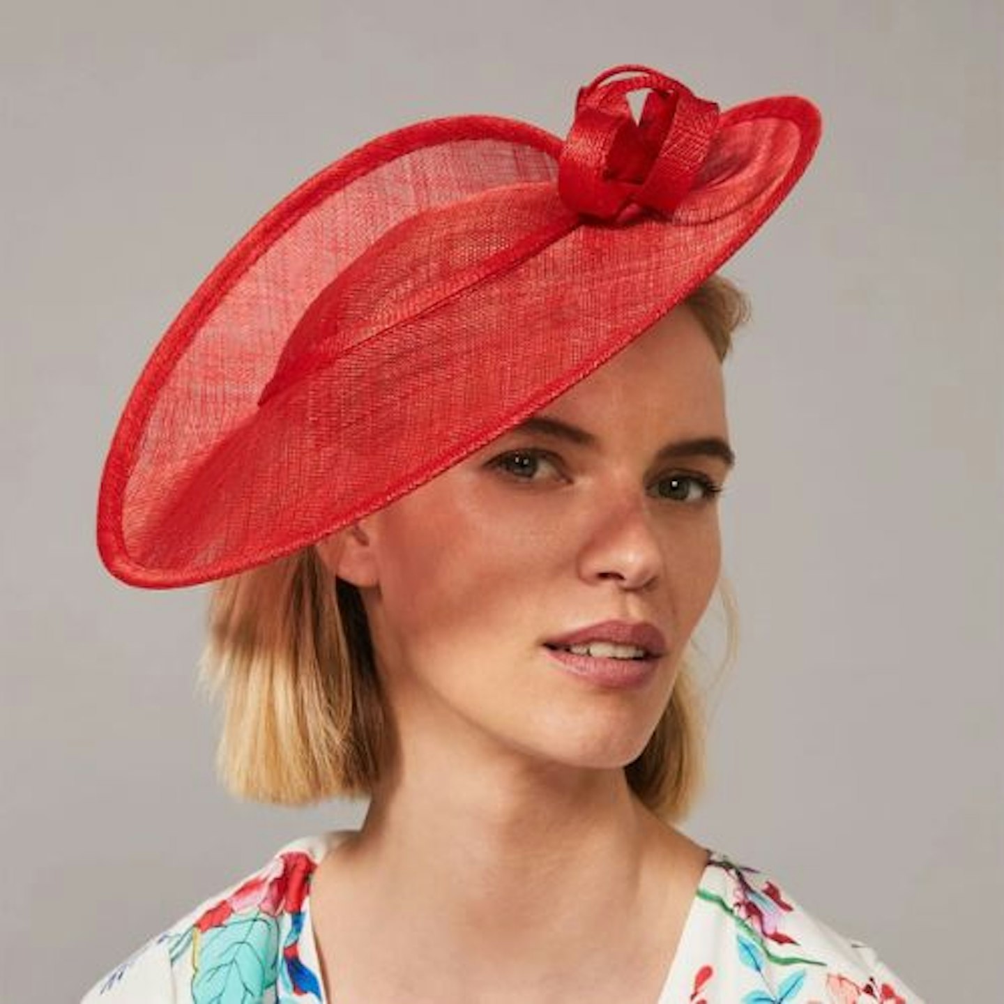 Muna Twist Back Disc Fascinator