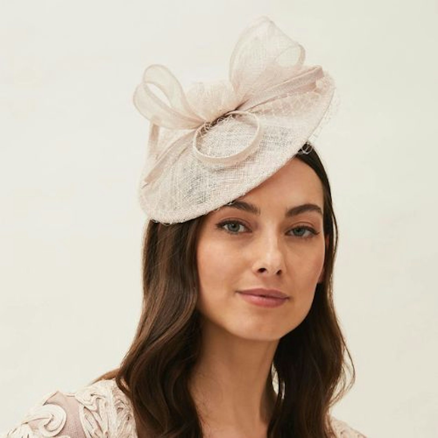 Rihana Bow Disc Fascinator