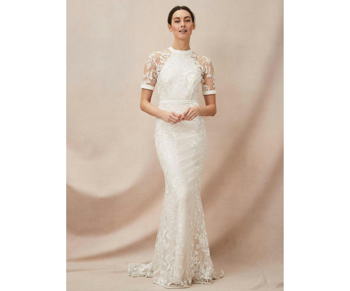 12 wedding dresses for older women