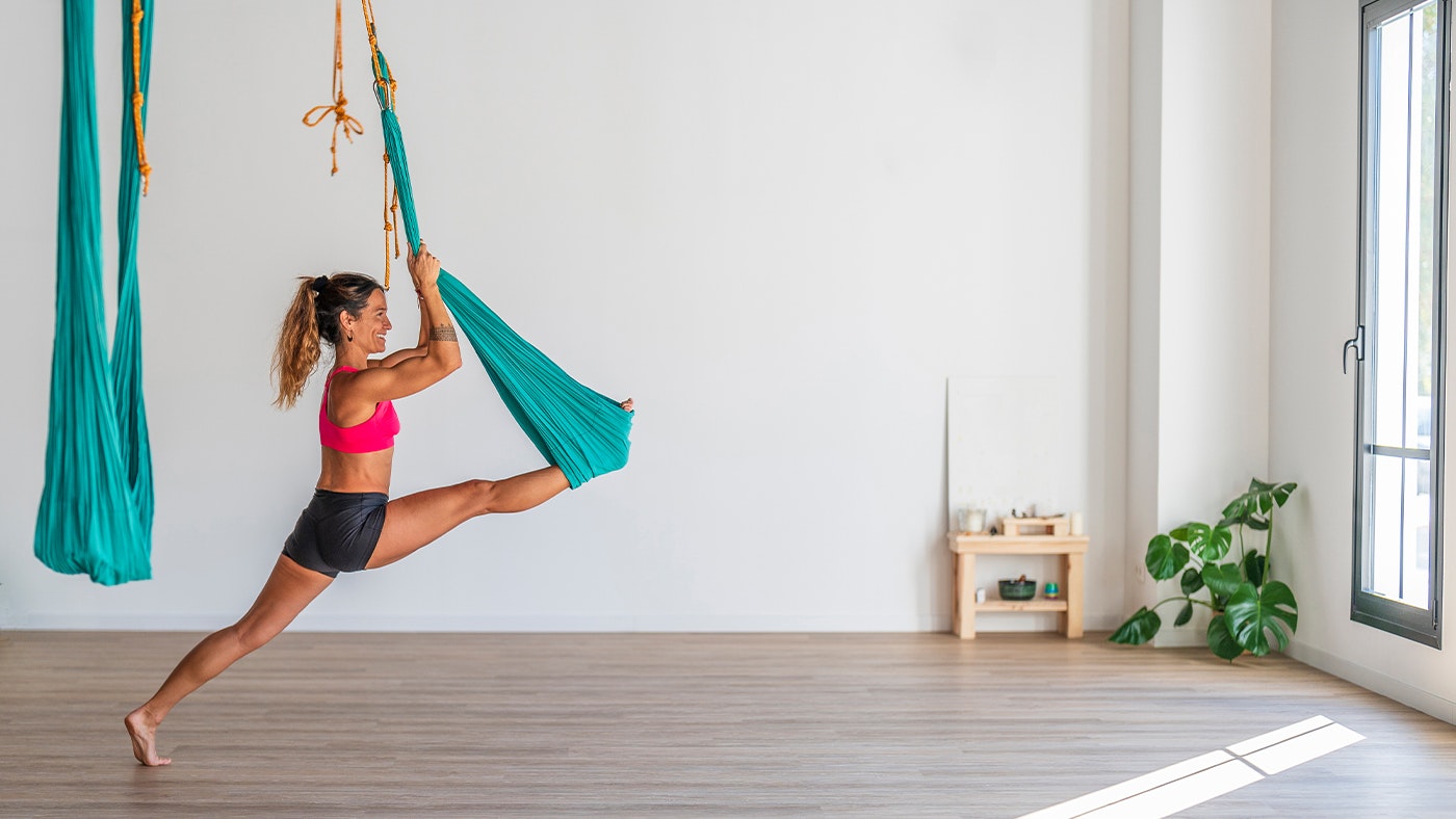 5 Amazing Benefits Of Aerial Yoga That Will Take Your Workout To