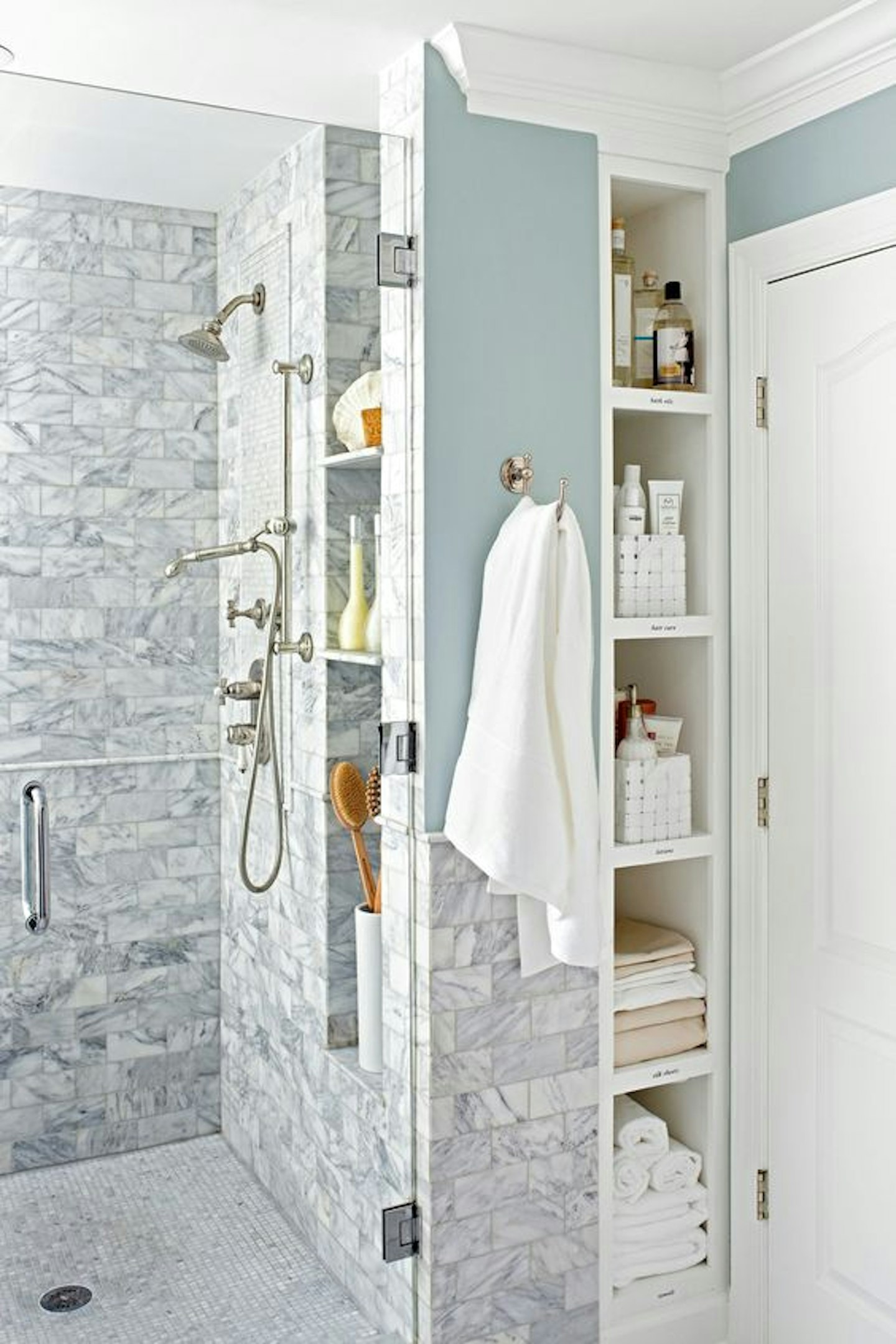 storage walk-in shower idea