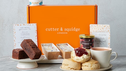 Image: https://images.bauerhosting.com/affiliates/sites/9/2022/10/afternoon-tea.jpg?q=80&w=440&ar=16:9&fit=crop&crop=top afternoon tea
