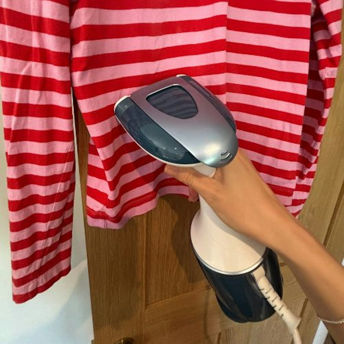Tried & Tested by Claire Tapley for Yours.co.uk:Morphy Richards Express Handheld Garment Steamer