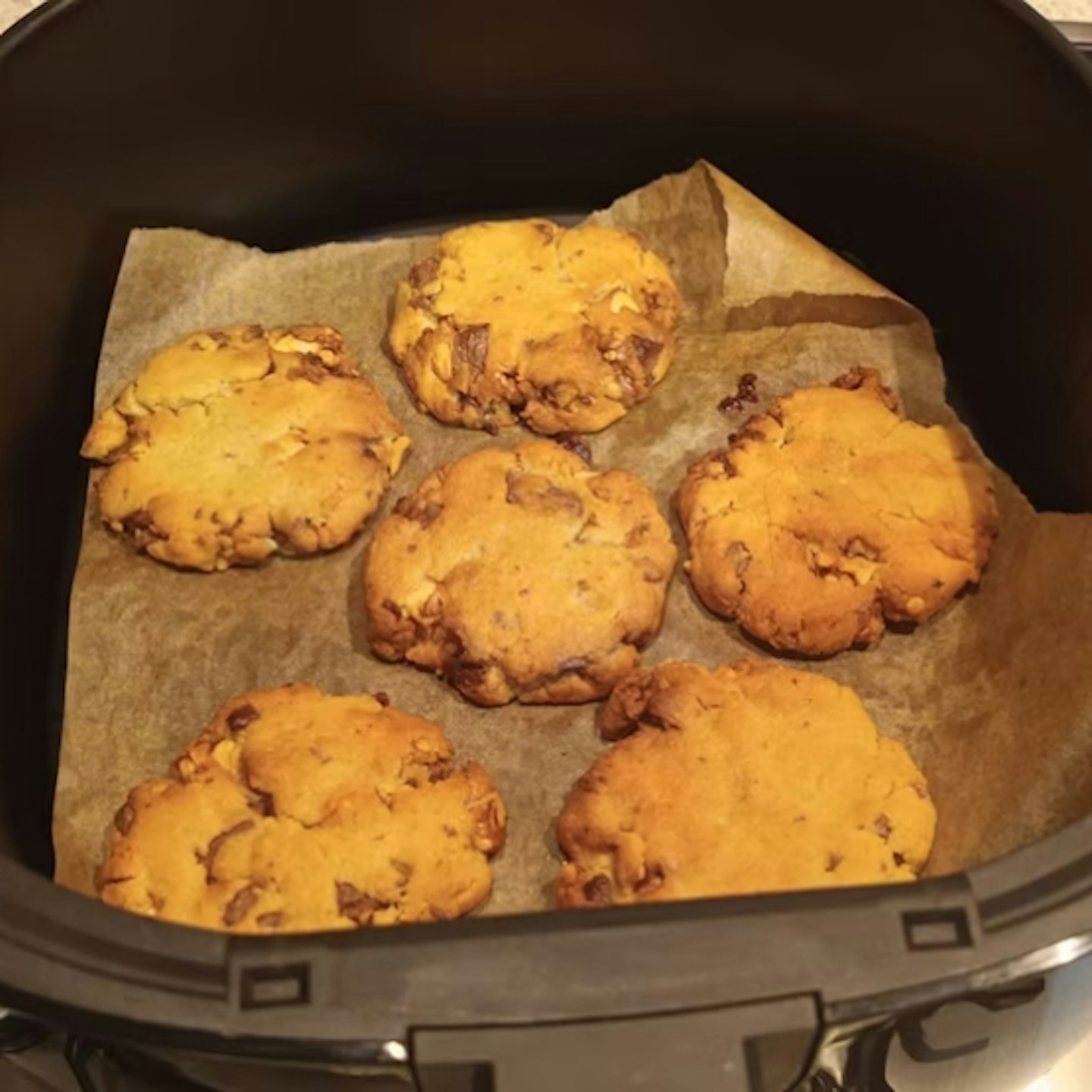 cookies made in the Russell Hobbs SatisFry Air Fryer