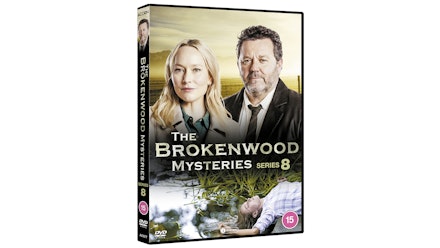 Image: https://images.bauerhosting.com/affiliates/sites/9/2022/11/brokenwood.jpg?q=80&w=440&ar=16:9&fit=crop&crop=top brokenwood