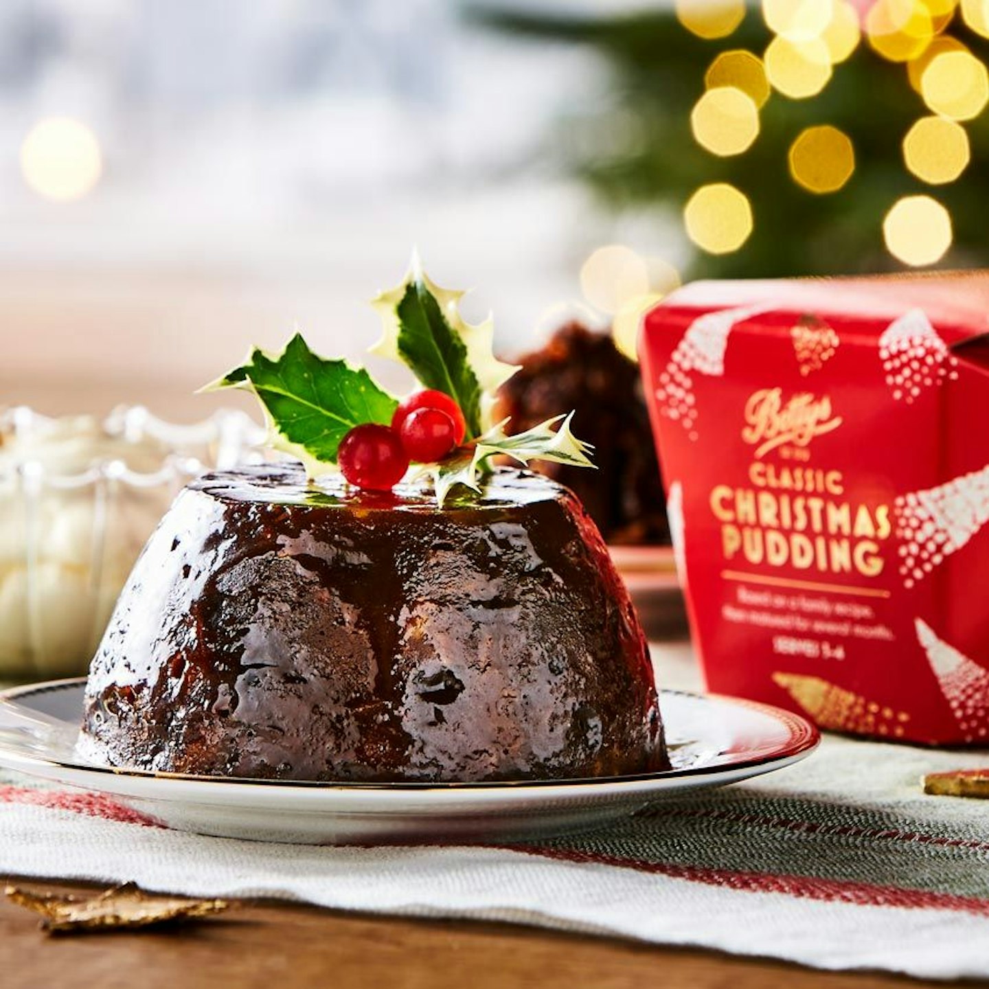 Bettys-Classic-Christmas-Pudding