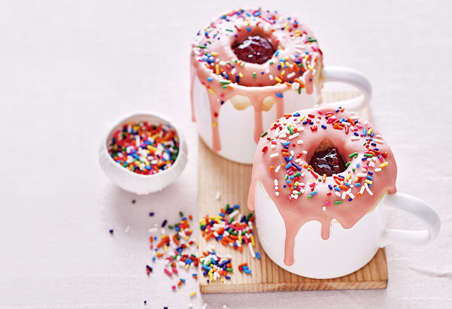 jam doughnut mug cake