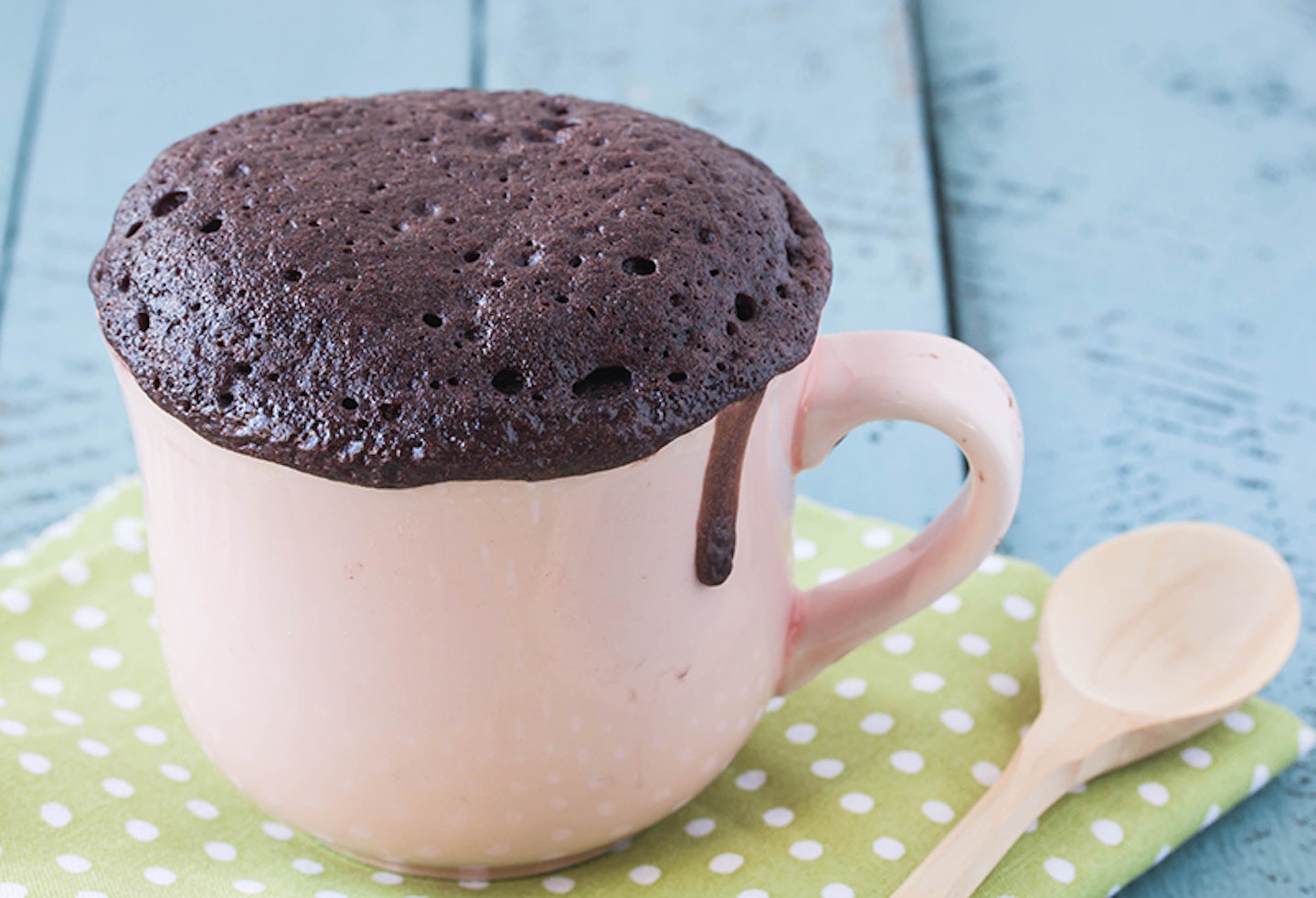 Melt-in-the-middle chocolate mug cake