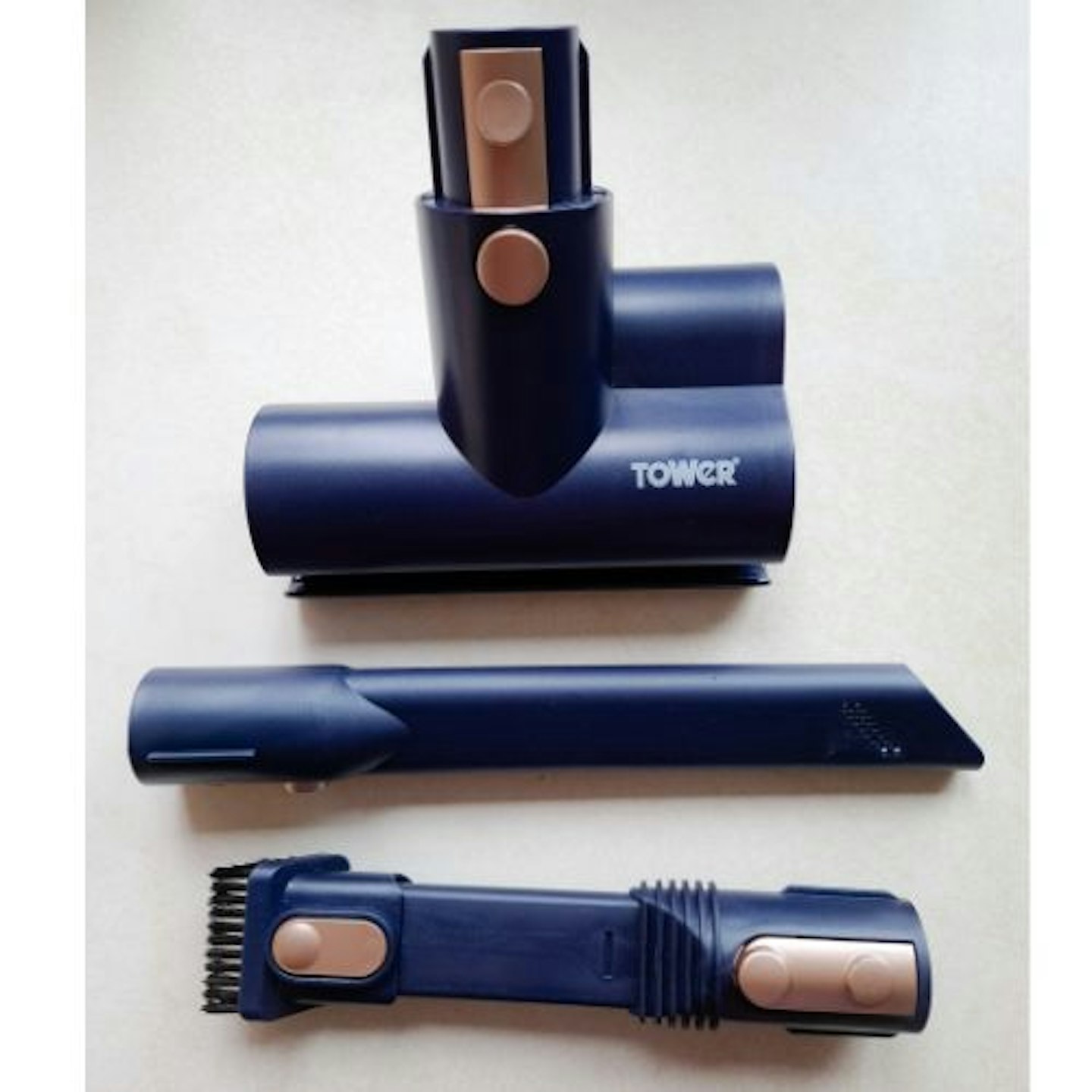 close up photo of the accessories that come with the Tower VL45 Pro Pet Anti Tangle Cordless 3-in-1 Pole Vacuum