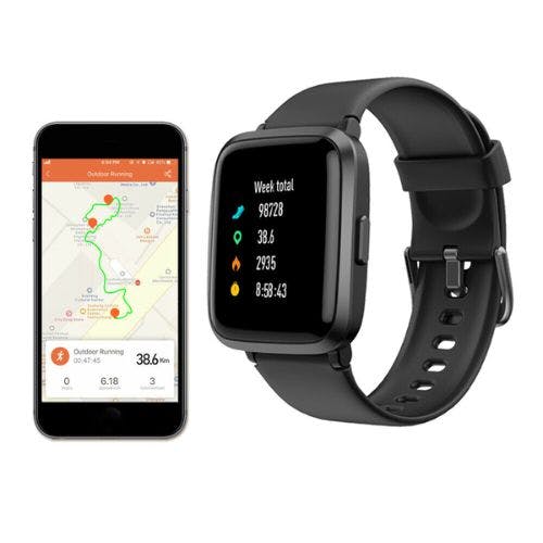 Fitness watch with blood pressure outlet tracker