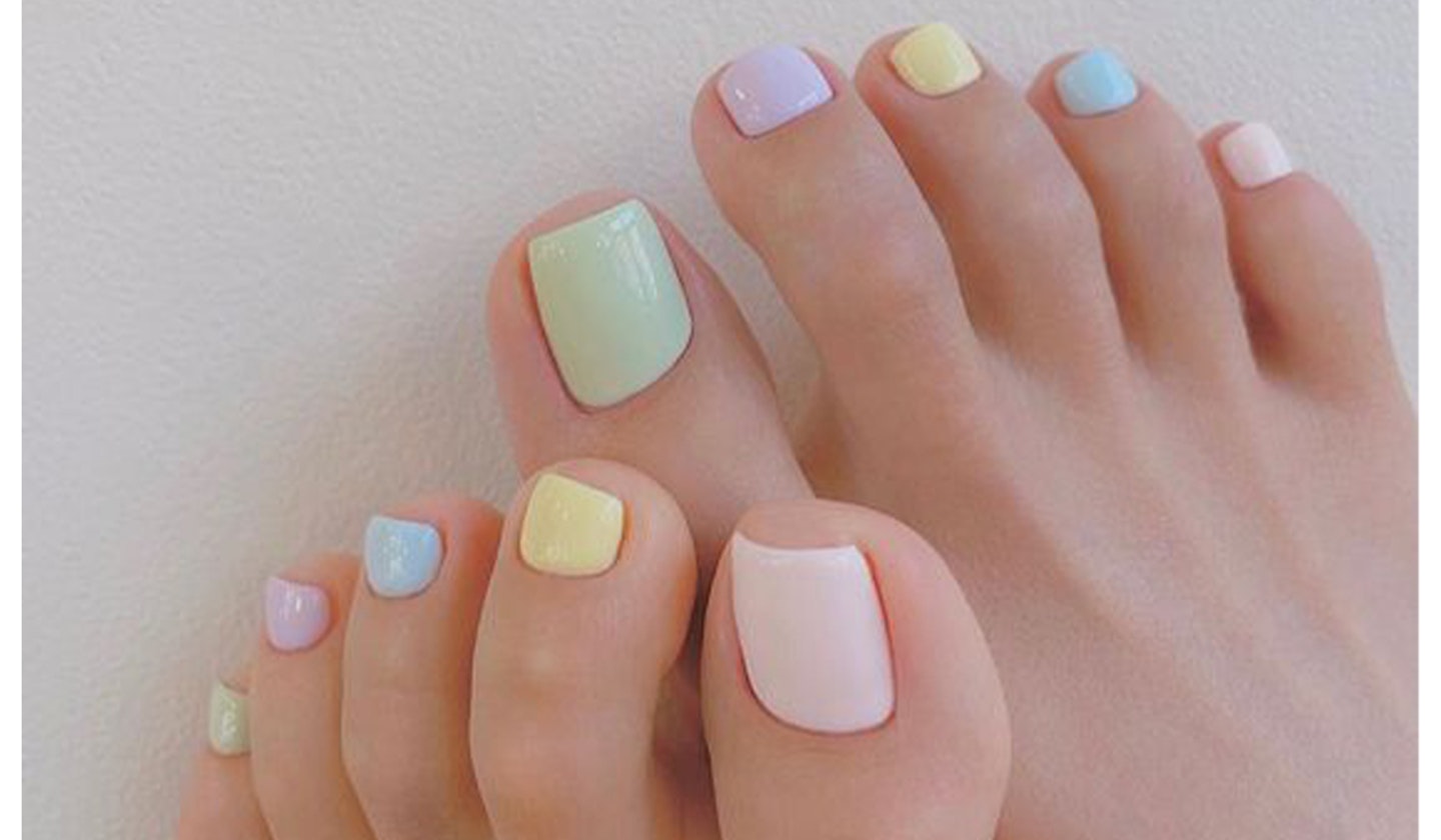 Pastel pedicure