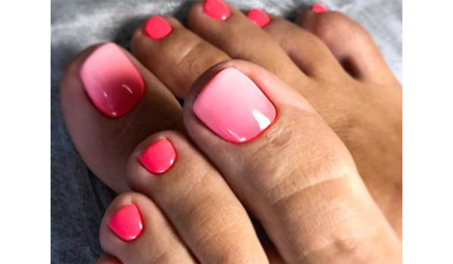 ombre summer pedicure