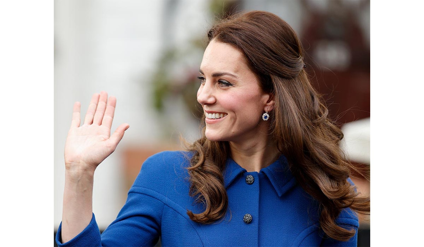 Kate Middleton half up half down hair