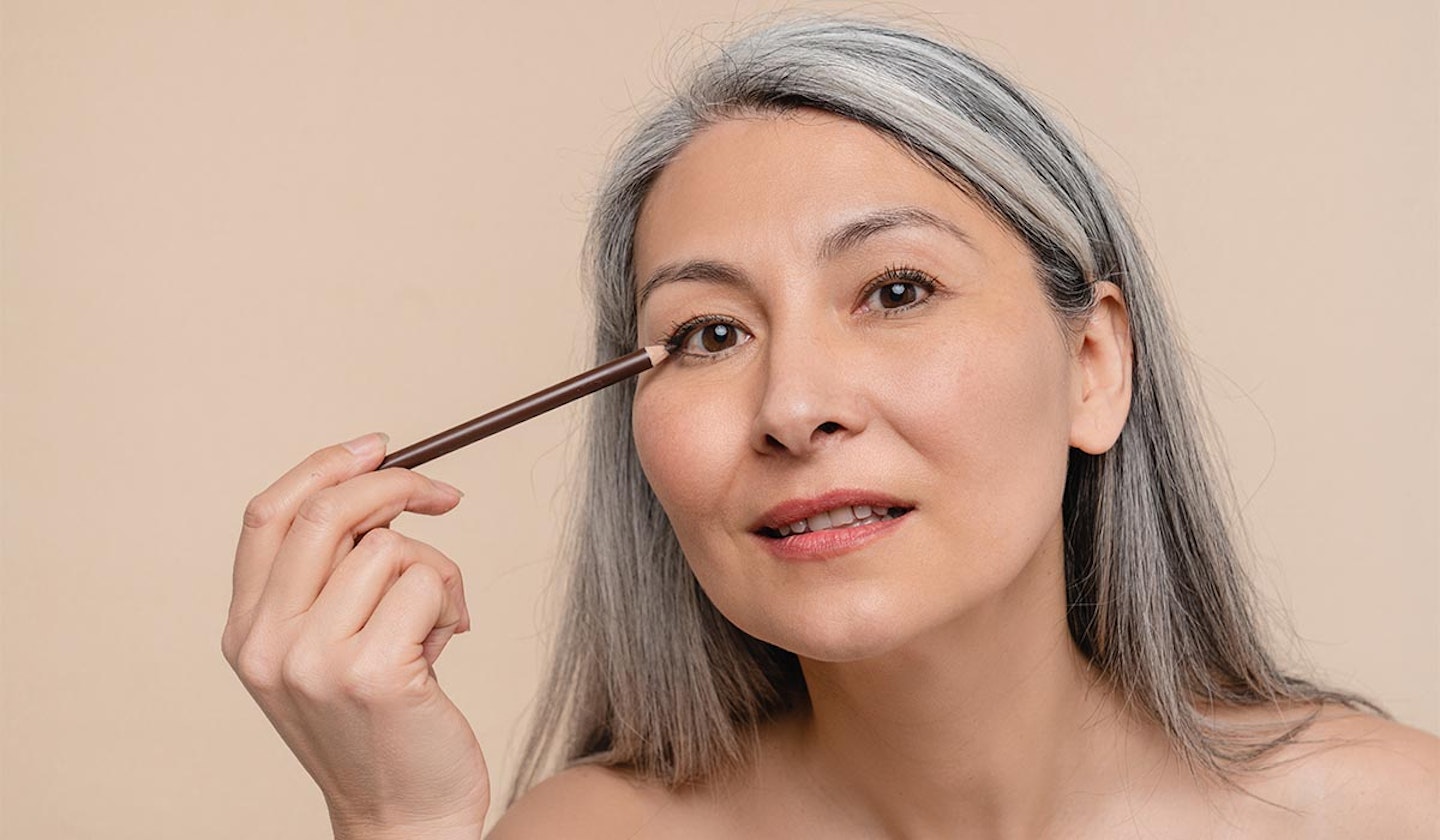 Flattering eye makeup looks for older ladies