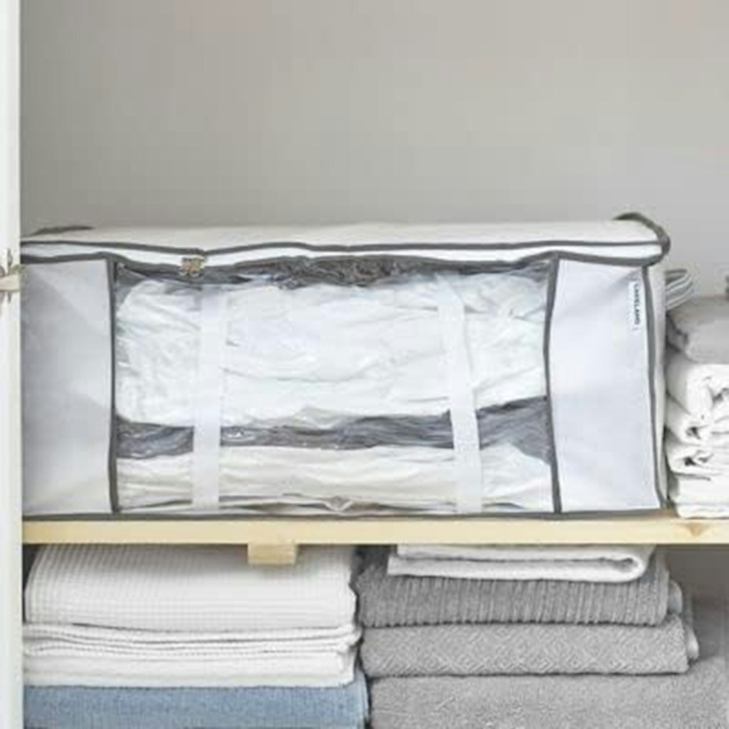 wardrobe storage vacuum bag