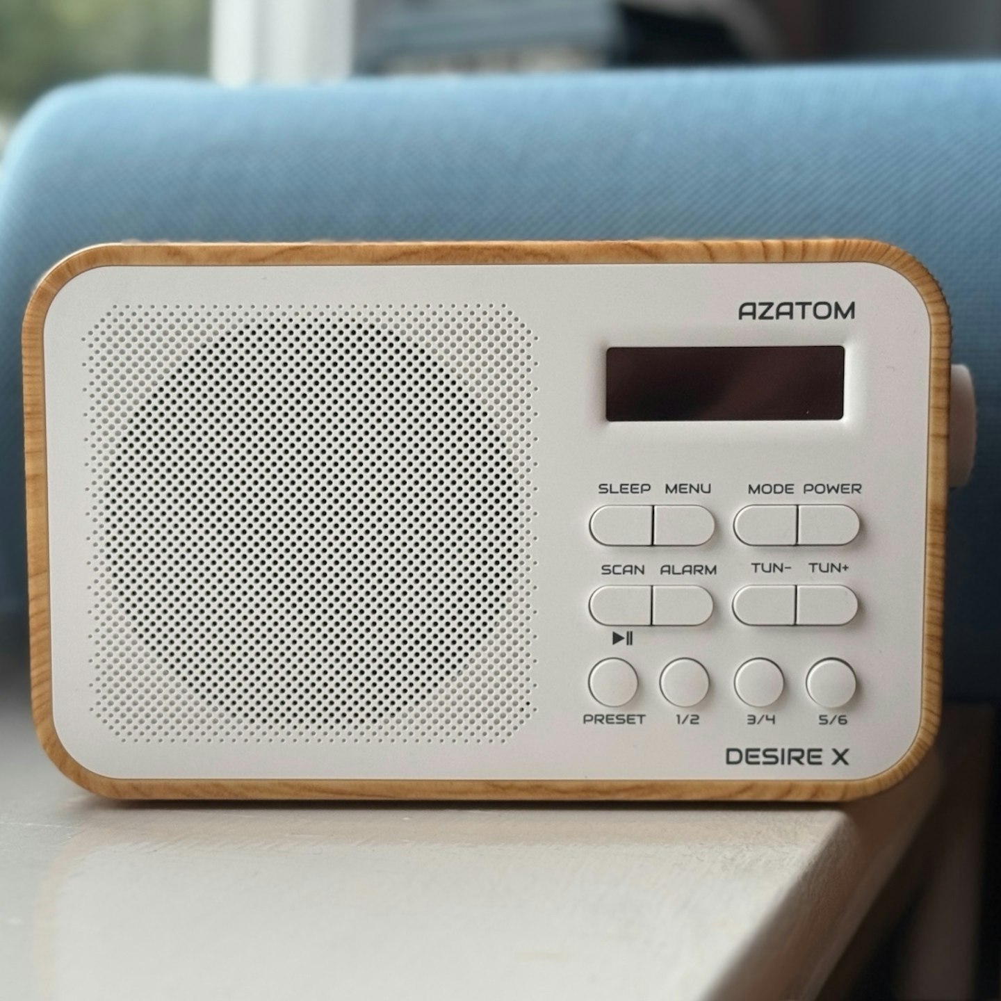 AZATOM portable DAB+ FM Digital Radio