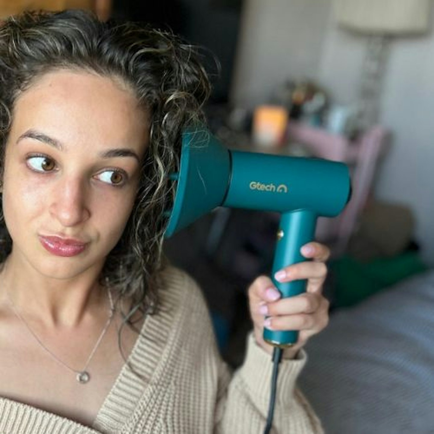 Testing the Gtech DryOnic Ionic Fast Drying Hair Dryer