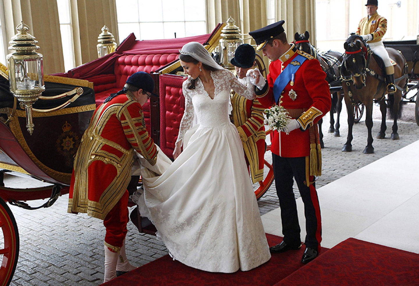 Kate Middletons wedding dress carriage